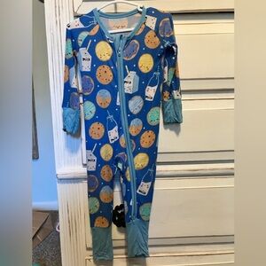 Blue cookies and milk little Sleepies. 3-6 months. EUC. Only worn to sleep in.